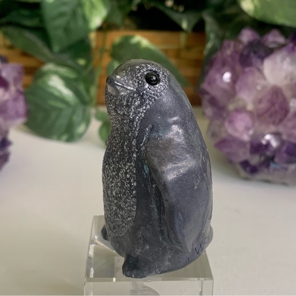 A Wolf Original Carved Resin Baby Penguin Sculpture Figurine Canada Signed 2.5" - Picture 4 of 14